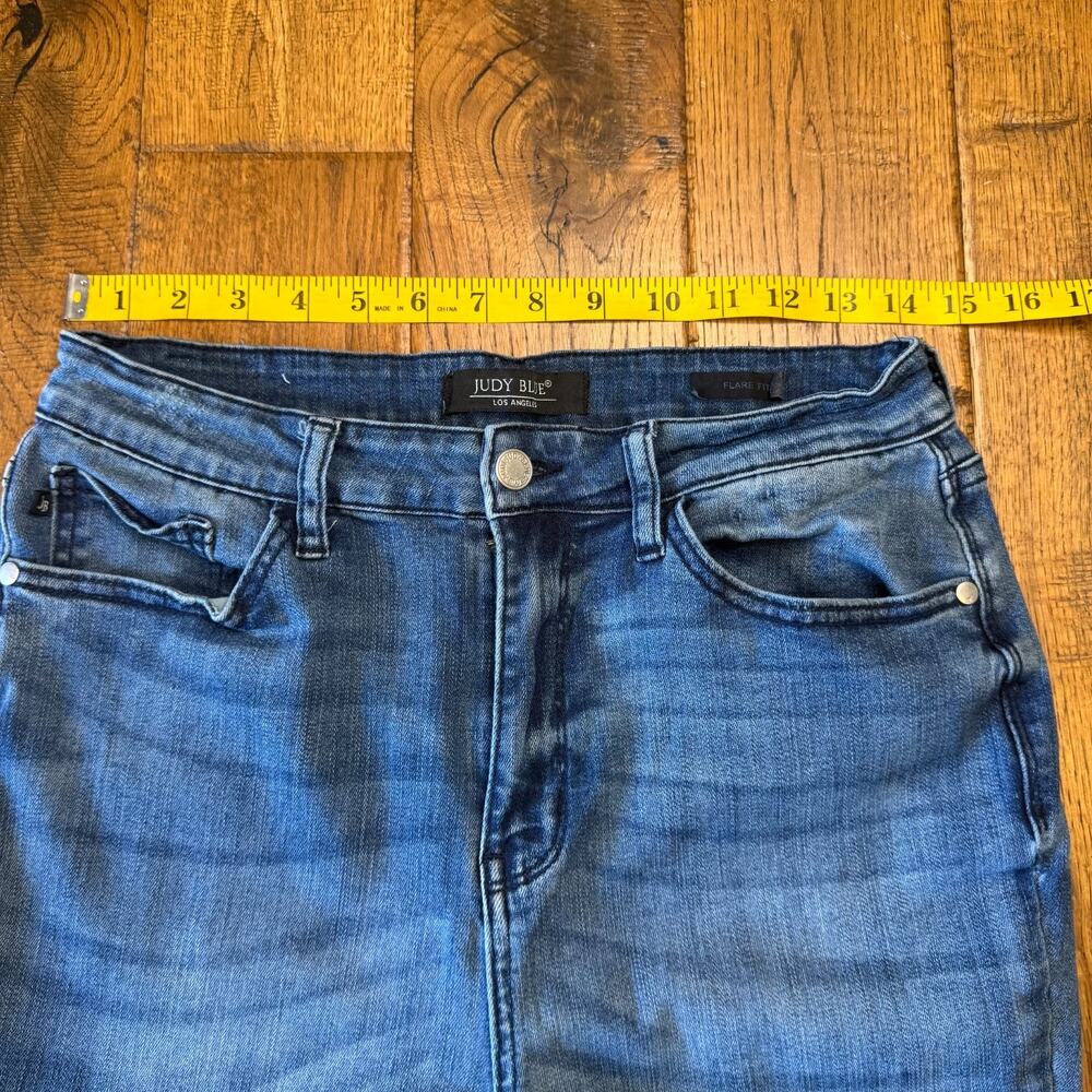 Judy Blue Flare Fit Jeans Womens 11/30 Med Wash Denim Stretch High Rise - Picture 4 of 8